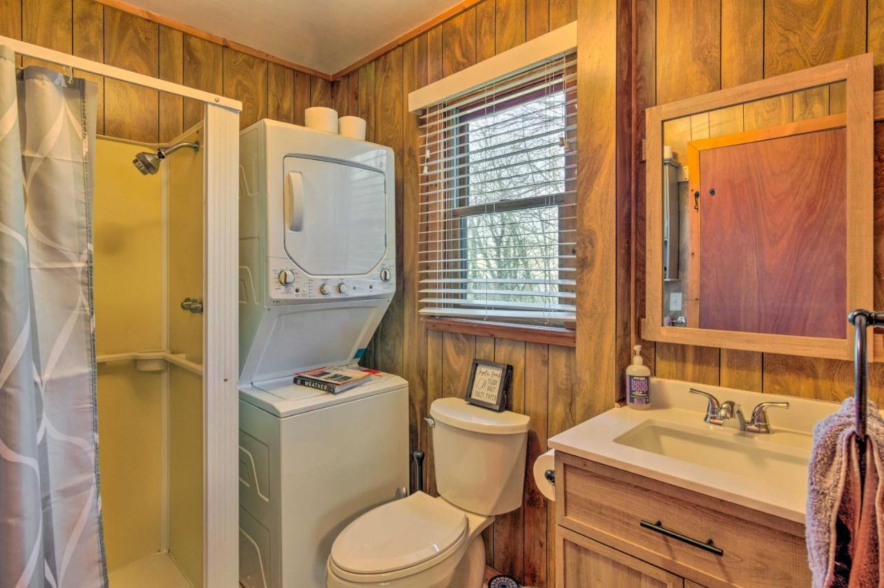 Peaceful Spruce Pine Cabin On 8 Acres With 2 Decks! 外观 照片
