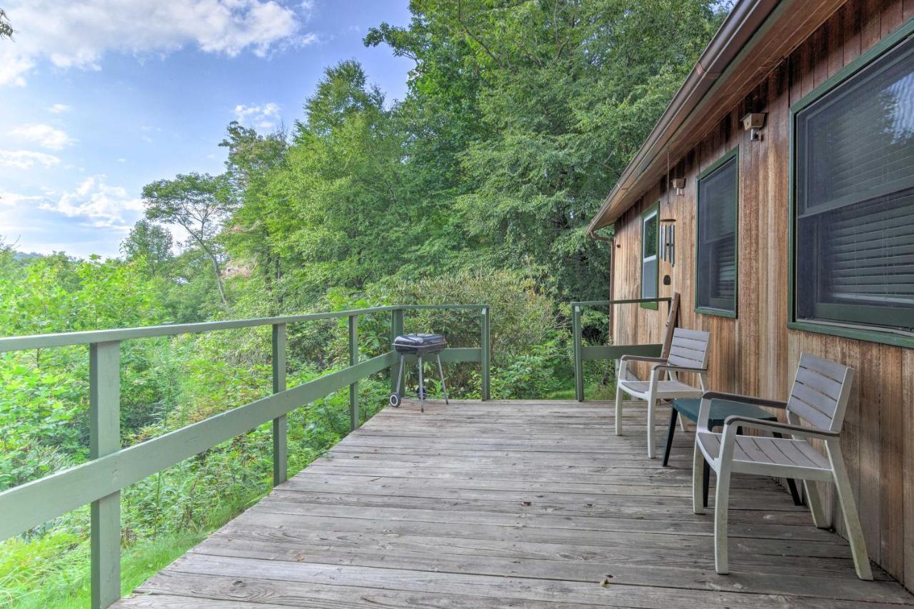 Peaceful Spruce Pine Cabin On 8 Acres With 2 Decks! 外观 照片